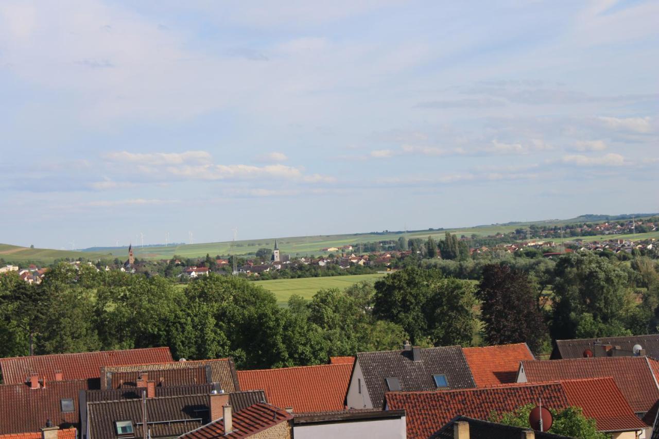 Hotel Gruener Baum Bretzenheim Exteriér fotografie